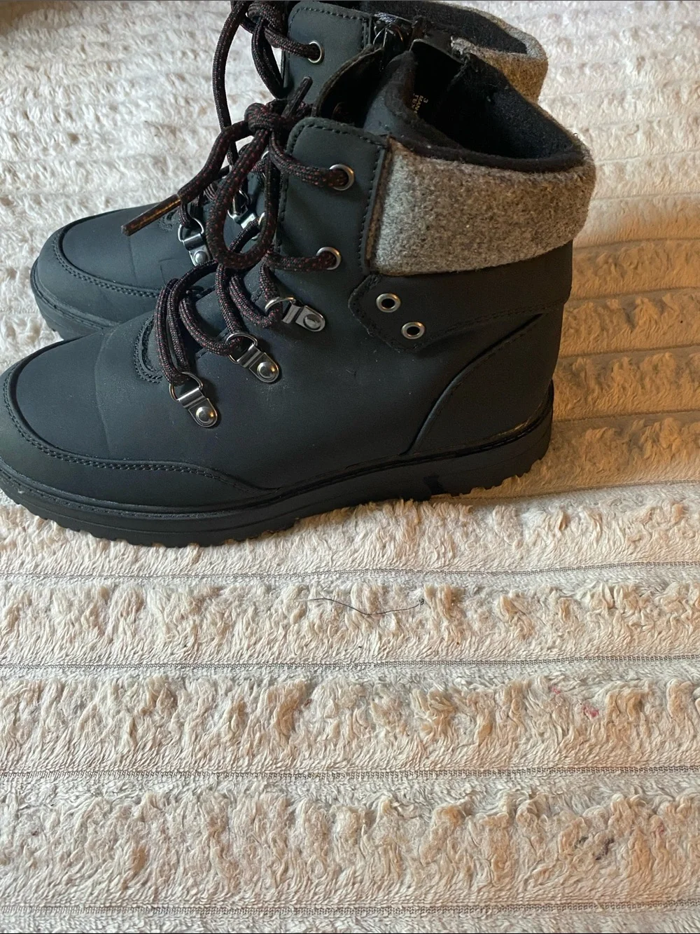 Black Lace-Up Winter Boots